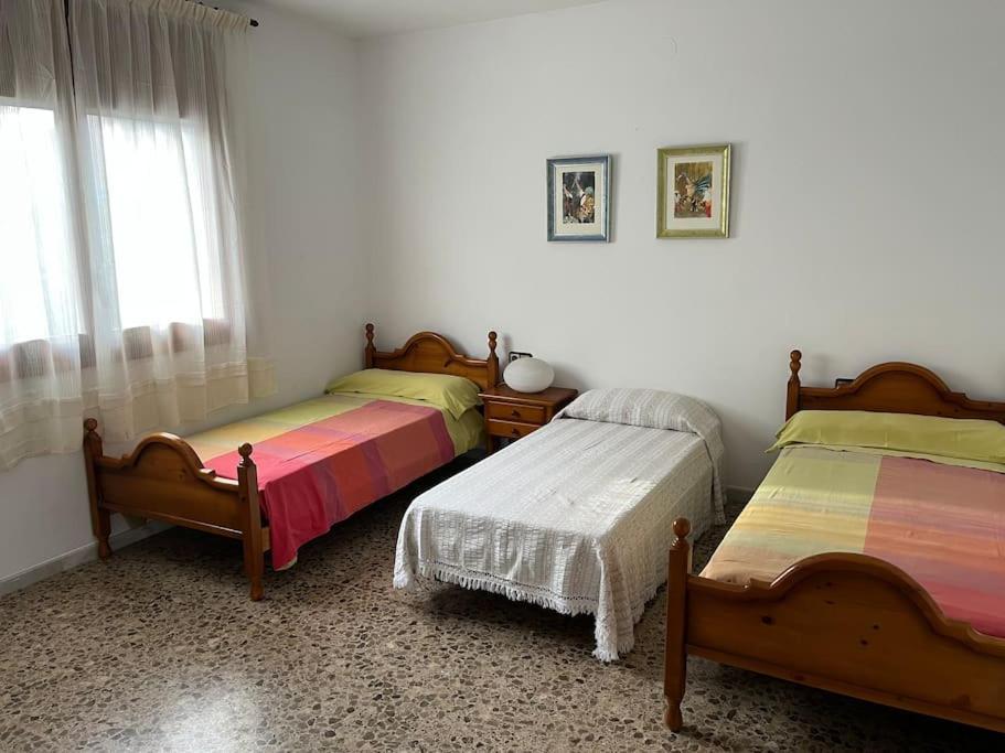 Вилла Casa La Pineda Salou, Playa Y Port Aventura Экстерьер фото