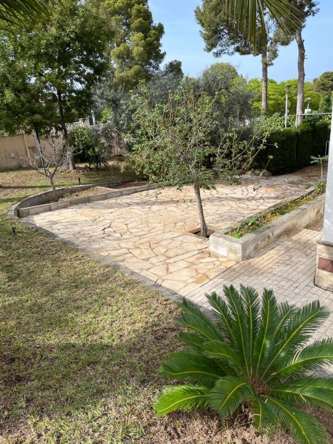 Вилла Casa La Pineda Salou, Playa Y Port Aventura Экстерьер фото